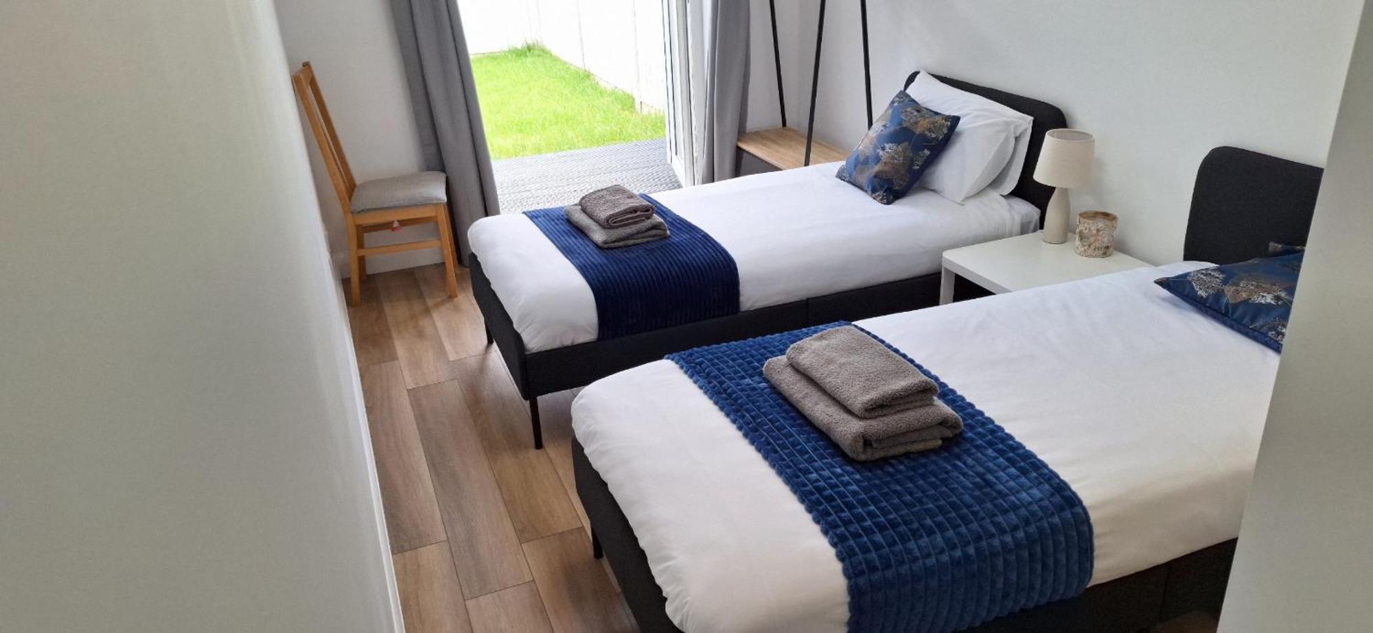 New 3 Bedrooms Flat In Ashford Near Heathrow Zewnętrze zdjęcie