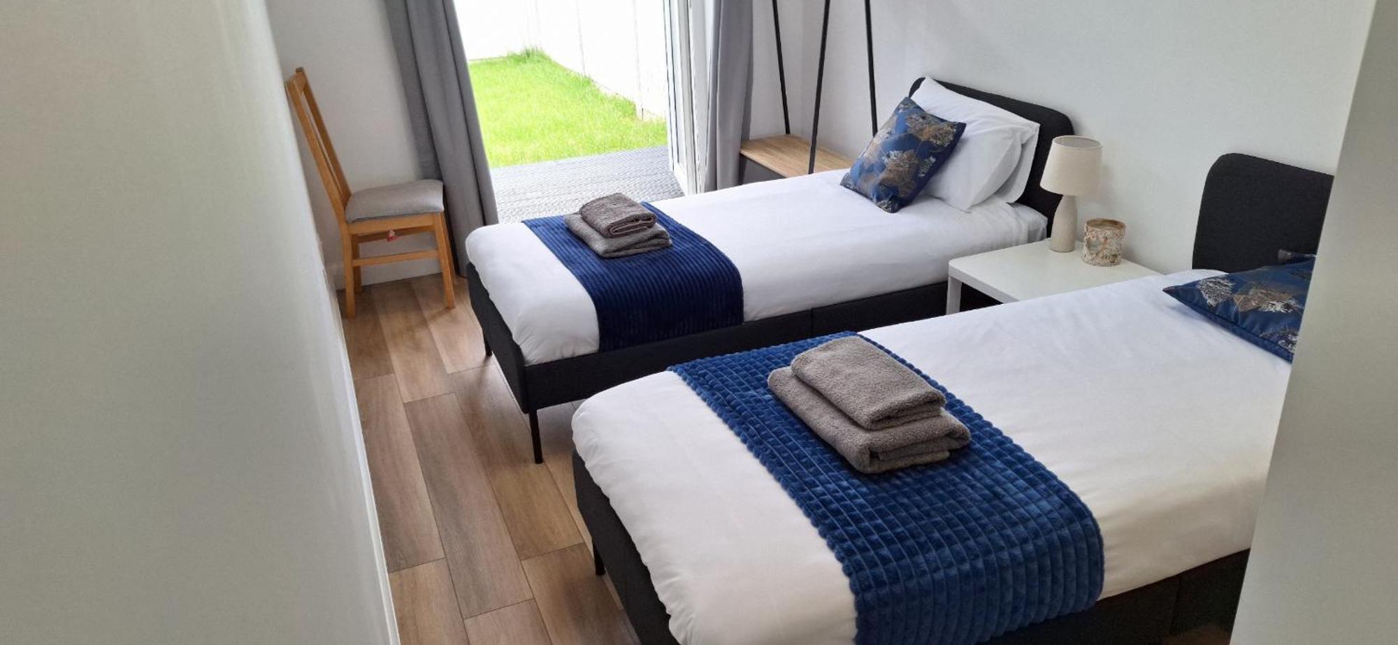 New 3 Bedrooms Flat In Ashford Near Heathrow Zewnętrze zdjęcie