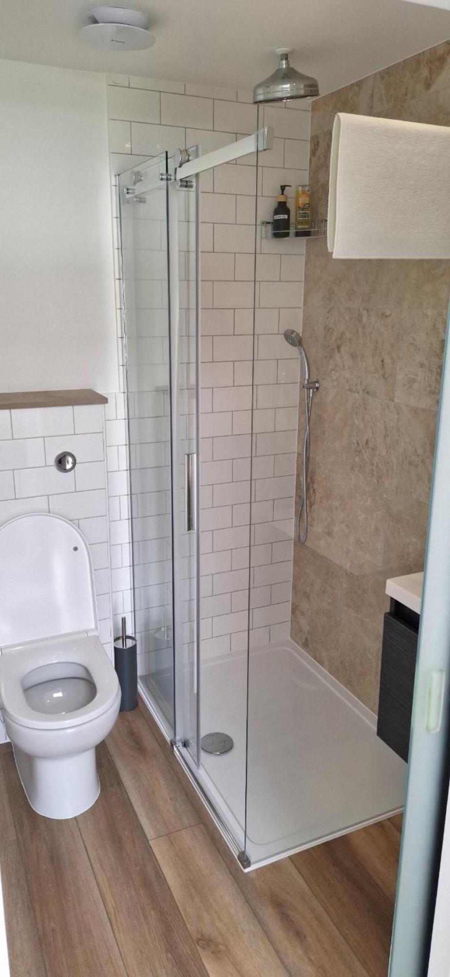 New 3 Bedrooms Flat In Ashford Near Heathrow Zewnętrze zdjęcie