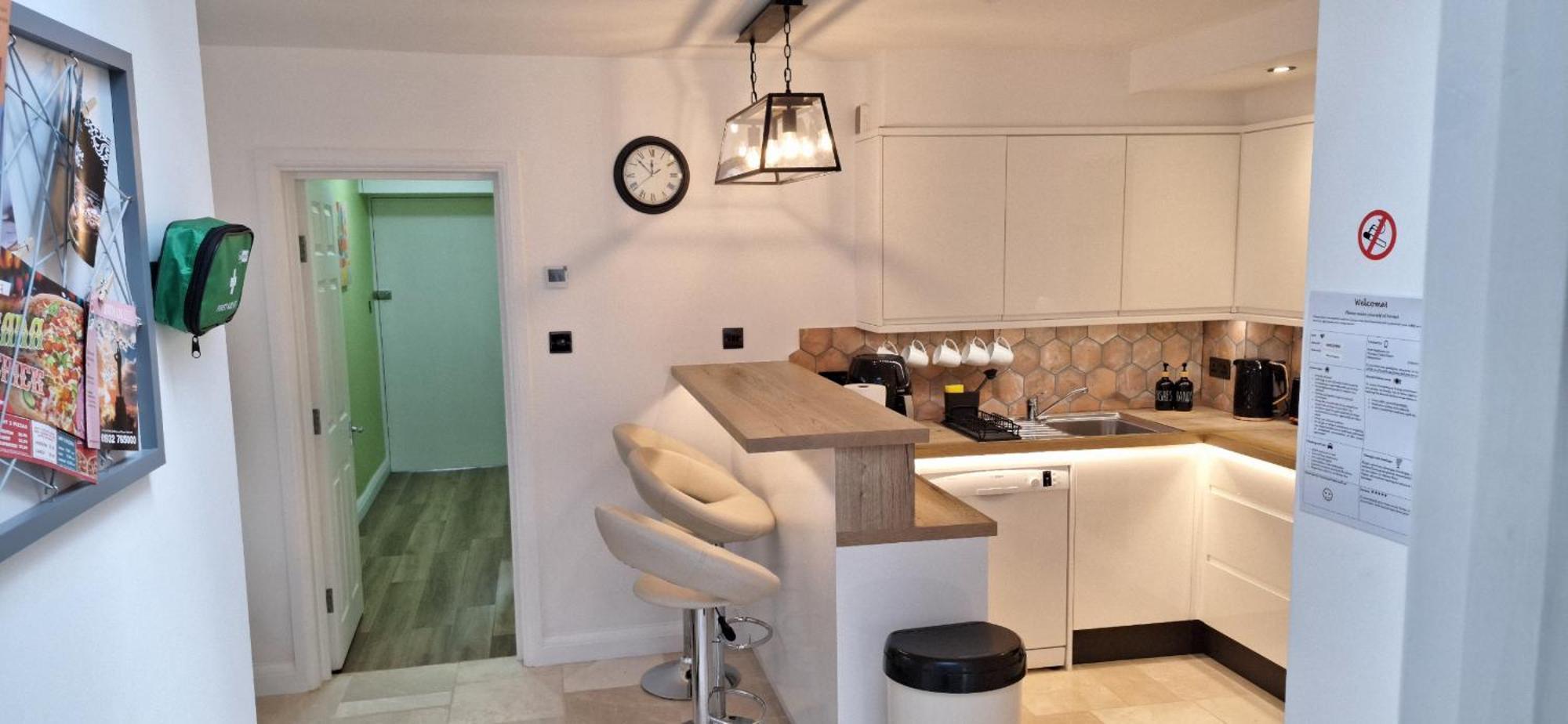 New 3 Bedrooms Flat In Ashford Near Heathrow Zewnętrze zdjęcie