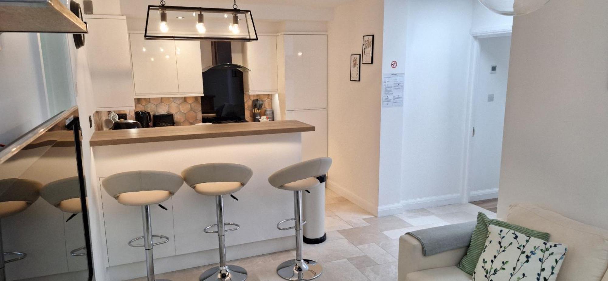 New 3 Bedrooms Flat In Ashford Near Heathrow Zewnętrze zdjęcie